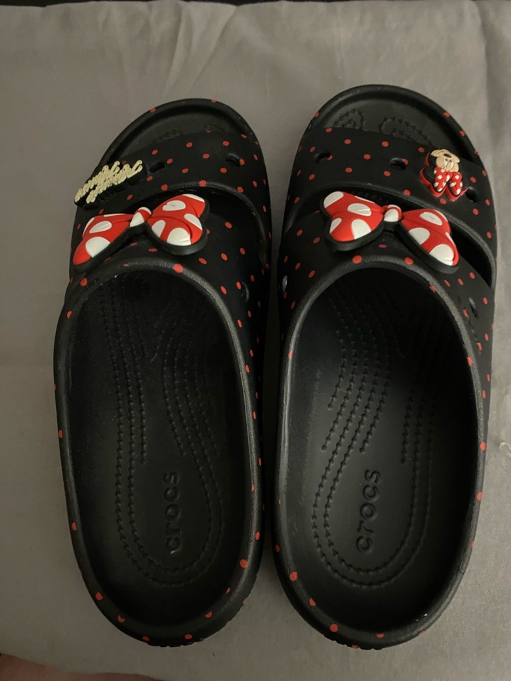 NWOT CROCS DISNEY-SLIDES SIZE 9 Minnie Mouse Black Red & White Polka Dot Bow - Picture 6 of 12